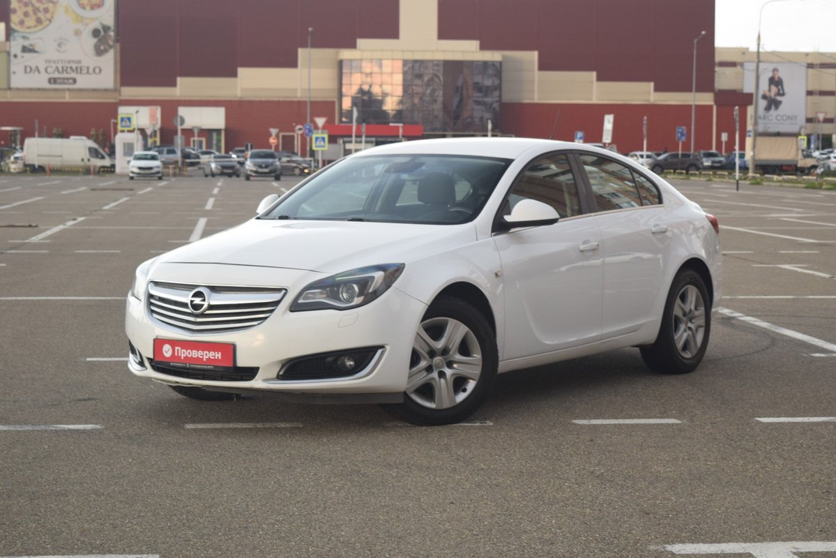 Opel Insignia I Рестайлинг 2013 б у Белый 955000