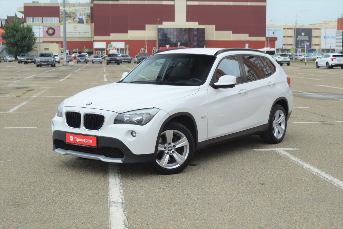 BMW X1 I (E84) 2011 б у Белый 920000