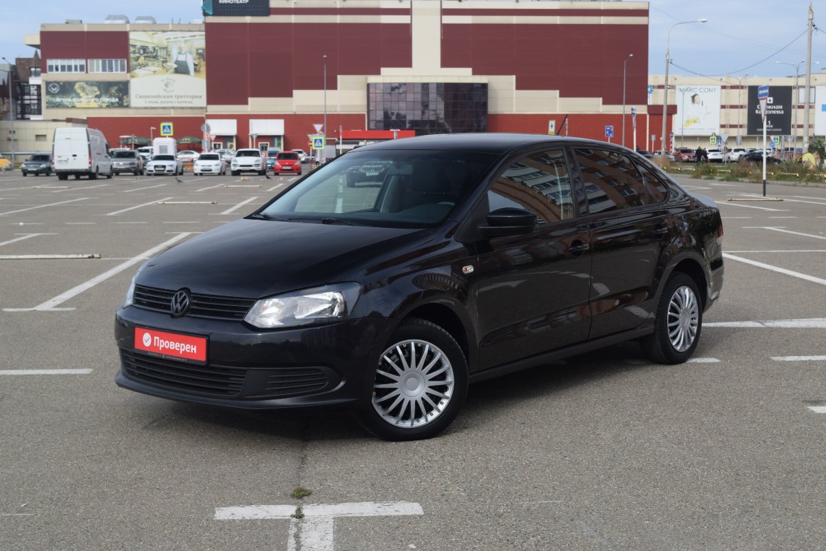Volkswagen Polo V 2015 б у Чёрный 600000