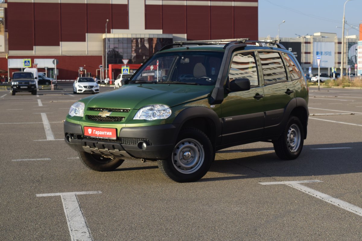 Chevrolet Niva I Рестайлинг 2014 б у Зелёный 410000