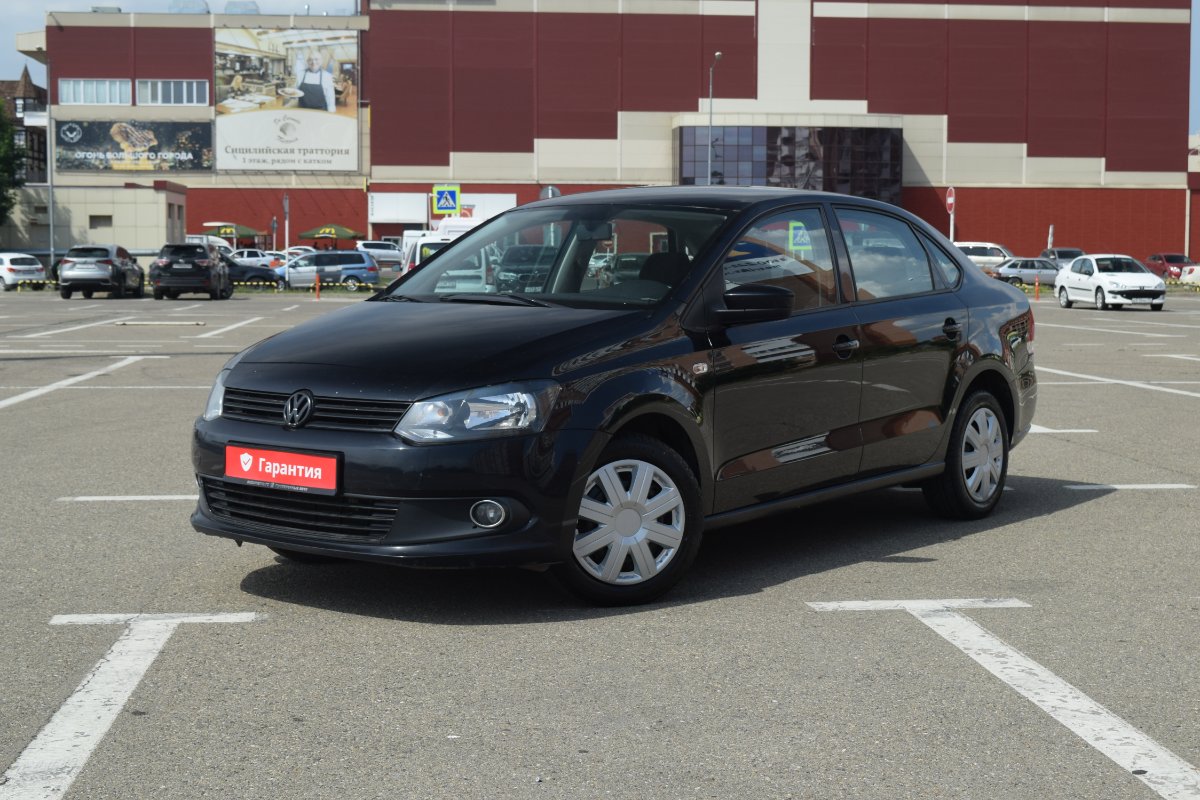 Volkswagen Polo V 2013 б у Чёрный 510000