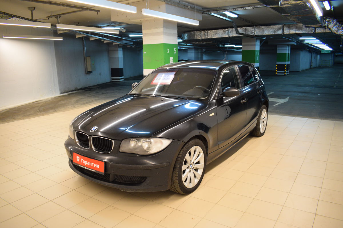 BMW 1er I (E81/E82/E87/E88) Рестайлинг 2008 б у Чёрный 300000