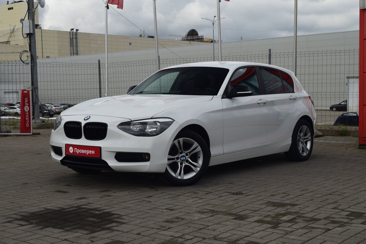 BMW 1er II (F20/F21) 2012 б у Белый 885000