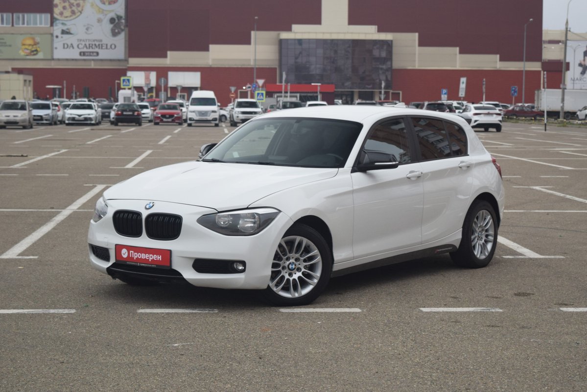 BMW 1er II (F20/F21) 2013 б у Белый 950000