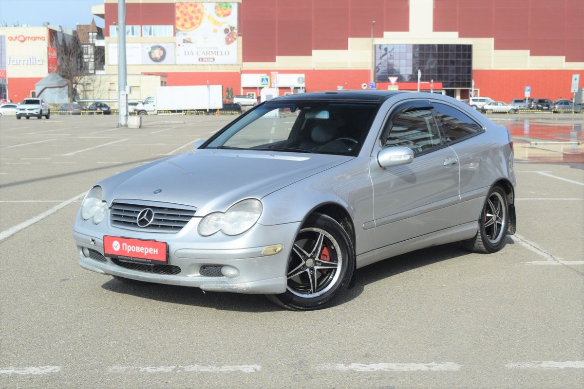 Mercedes-Benz C-Класс II (W203) 2004 б у Серебряный 565000