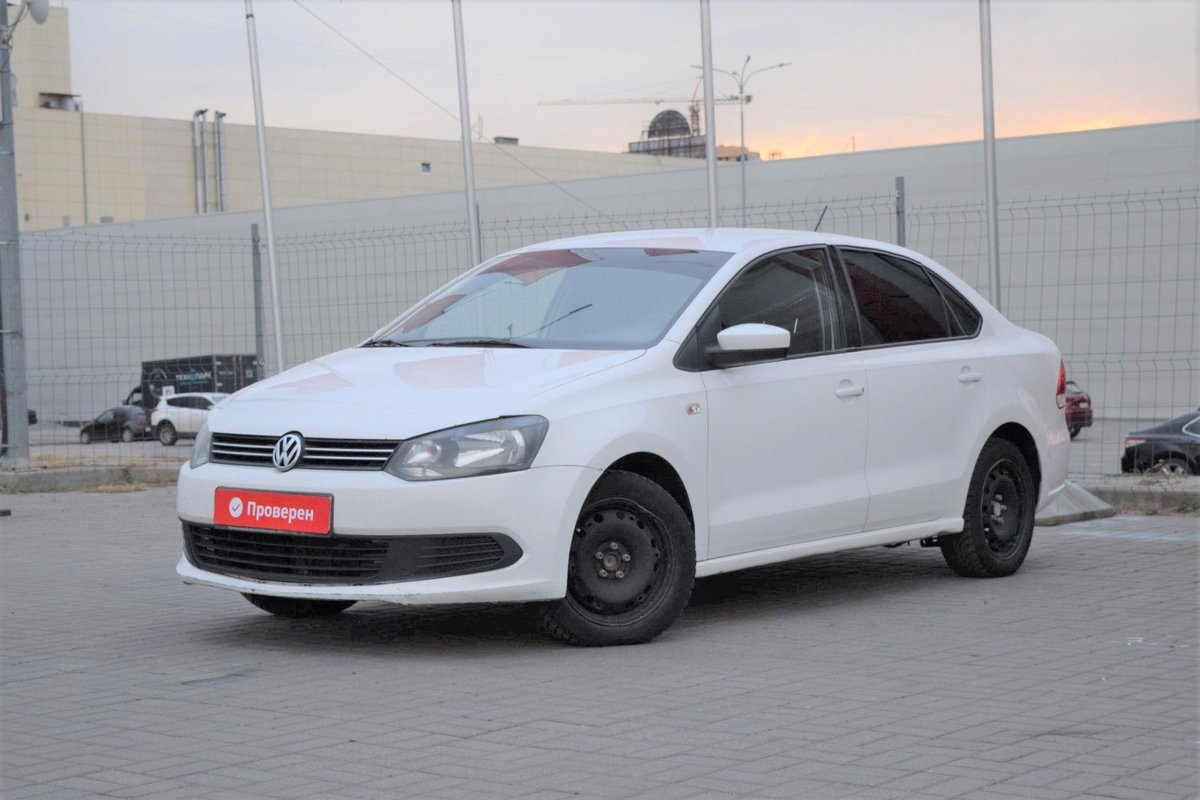 Volkswagen Polo V 2013 б у Белый 550000