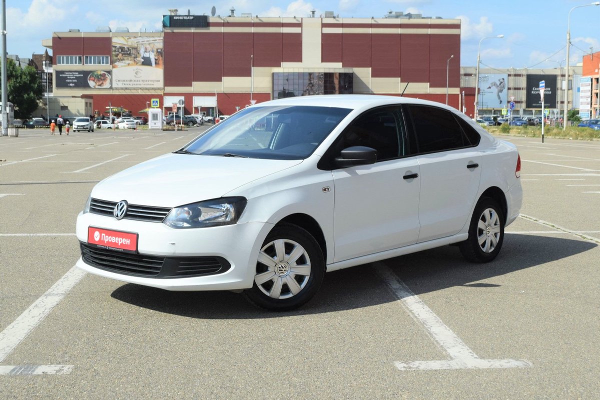 Volkswagen Polo V 2015 б у Белый 570000