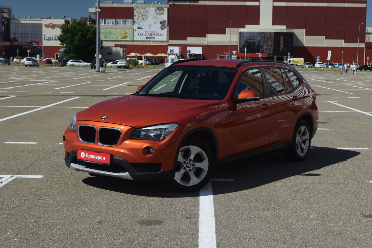 BMW X1 I (E84) Рестайлинг 2013 б у Оранжевый 1285000