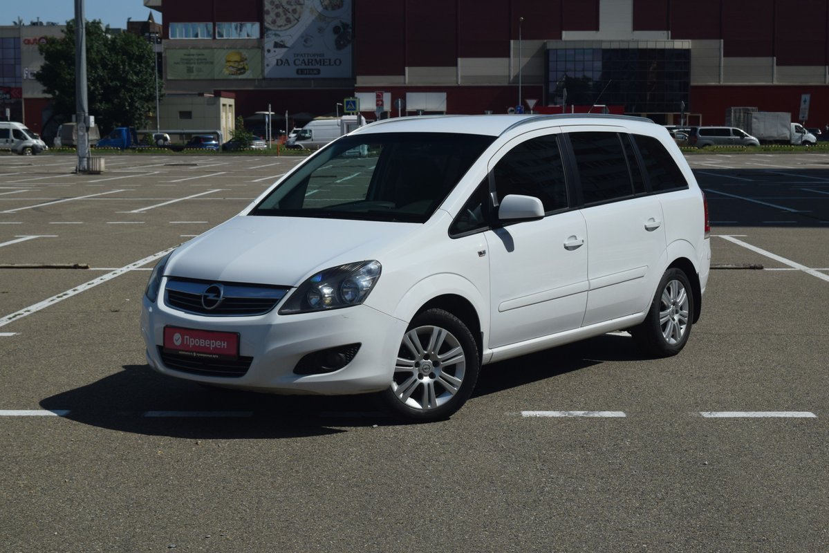Opel Zafira B Рестайлинг 2012 б у Белый 845000