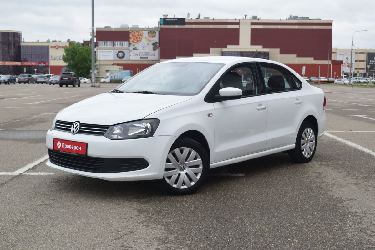 Volkswagen Polo V 2014 б у Белый 760000