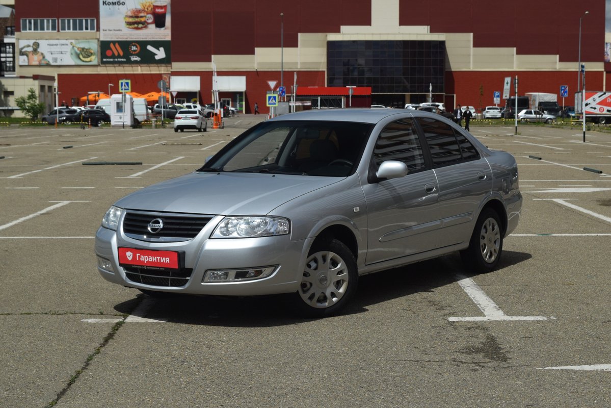 Nissan Almera Classic I 2012 б у Серебряный 780000