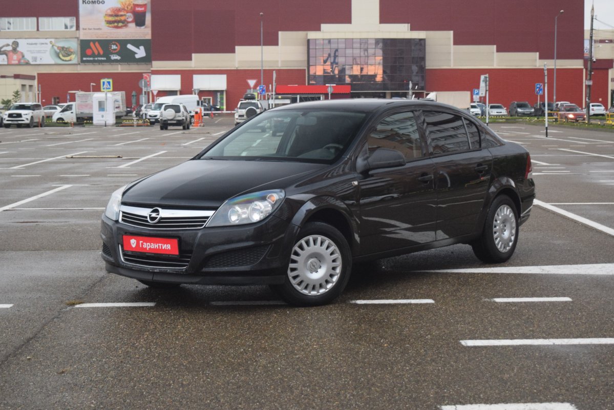 Opel Astra H Рестайлинг 2013 б у Чёрный 735000